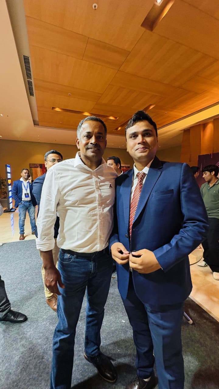 RupeeNex team with B. Gopkumar, MD & CEO of Axis Mutual Fund